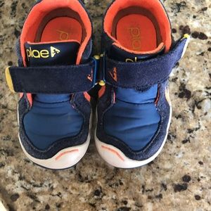 Plae kids shoes. Size 6. Blue and Orange. Boys.